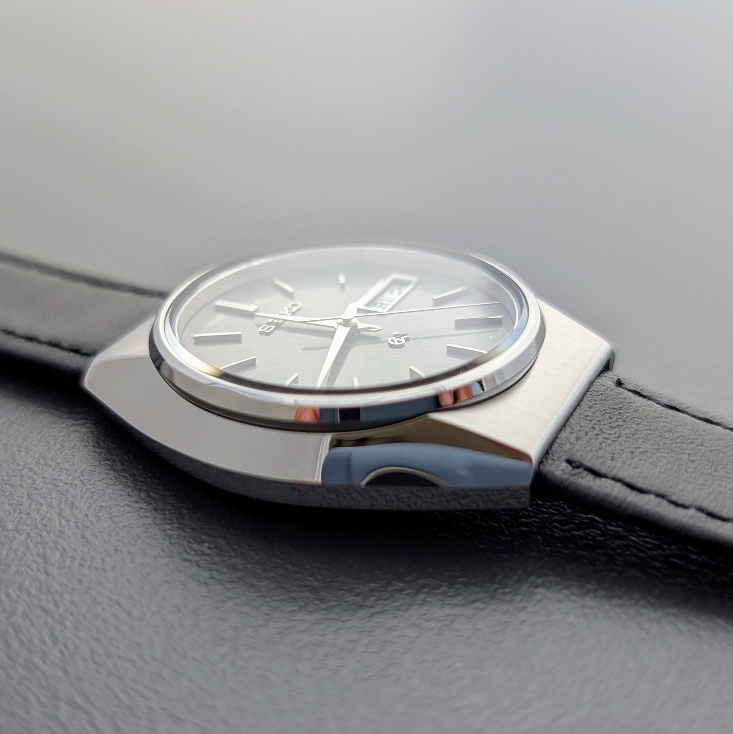 Grand Seiko 5646-8000