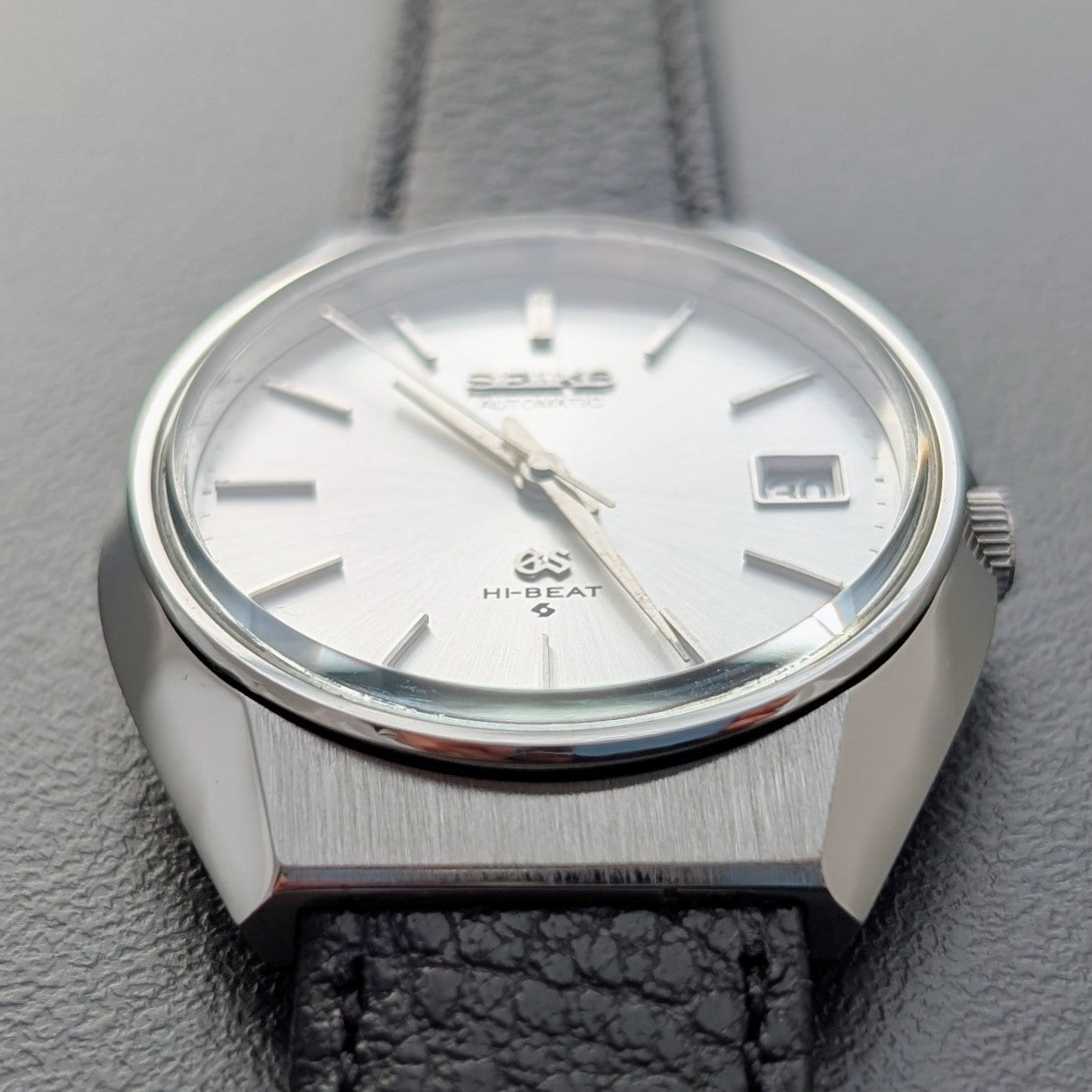 Grand Seiko 5645-8000 Überholt & 1 Jahr Gewährleistung